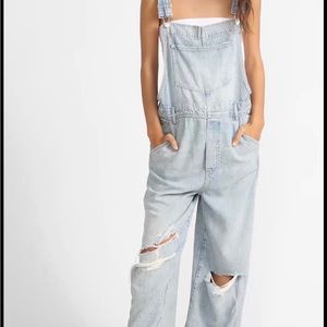 Free People Slouchy Overalls. Super comfy jean material. Never worn. NWT